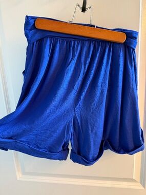 Moda International Brand New shorts